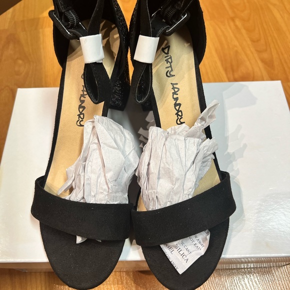 New in Box - Dirty Laundry Sandal *Jody" (US 7) - Picture 11 of 12